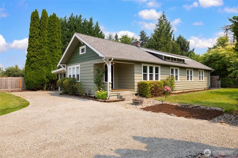 Photo of 7921 E 139th Court SE, Puyallup, WA 98372 (MLS # 2564010)