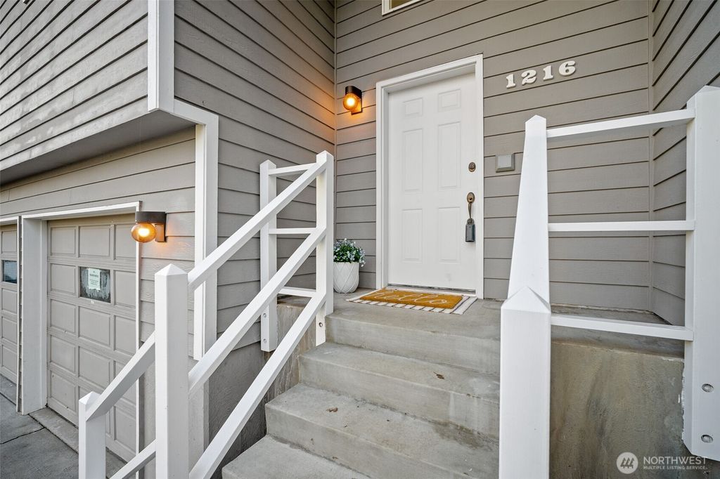 Photo of 1216 E Clearbrook Drive Dr, Bellingham, WA 98229 (MLS # 2478733)