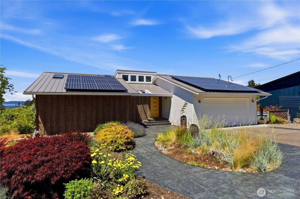 Photo of 8615 43rd Street W, University Place, WA 98466 (MLS # 2542669)