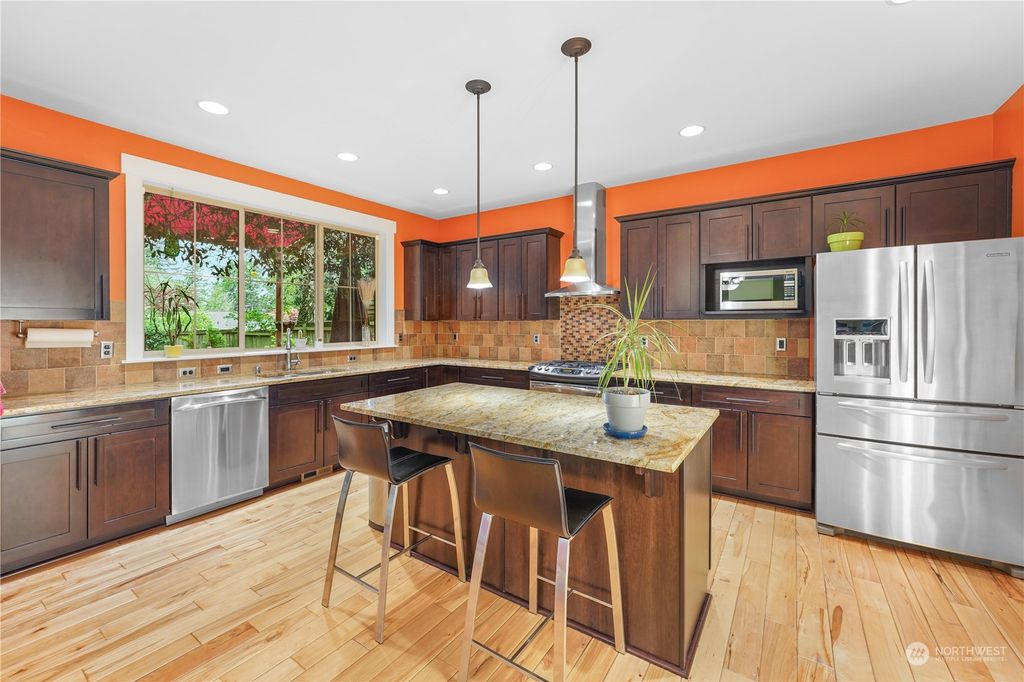 Photo of 12520 1st Avenue NE, Seattle, WA 98125 (MLS # 2225252)