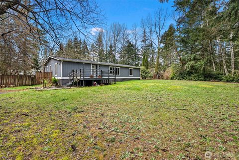 6044 SW Old Clifton Road Port Orchard WA 98367