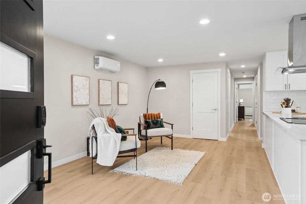 Photo of 5531 18th Avenue S, Seattle, WA 98108 (MLS # 2475859)