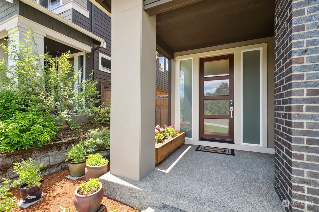 Photo of 27011 105th Avenue SE, Kent, WA 98030 (MLS # 2250222)