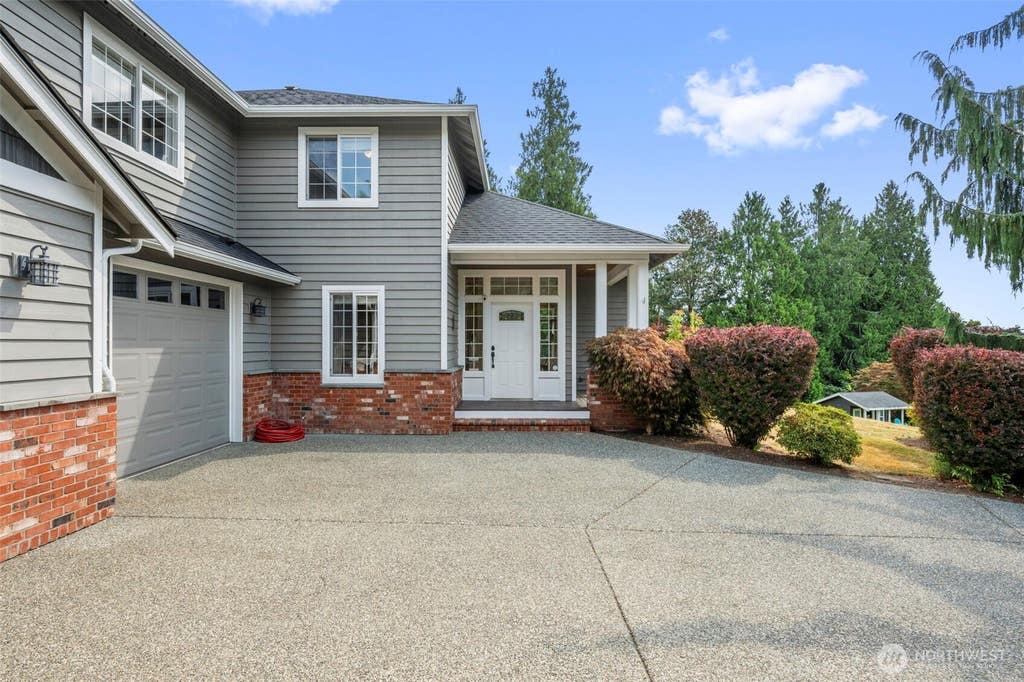 Photo of 11521 42nd Place SE, Snohomish, WA 98290 (MLS # 2568815)
