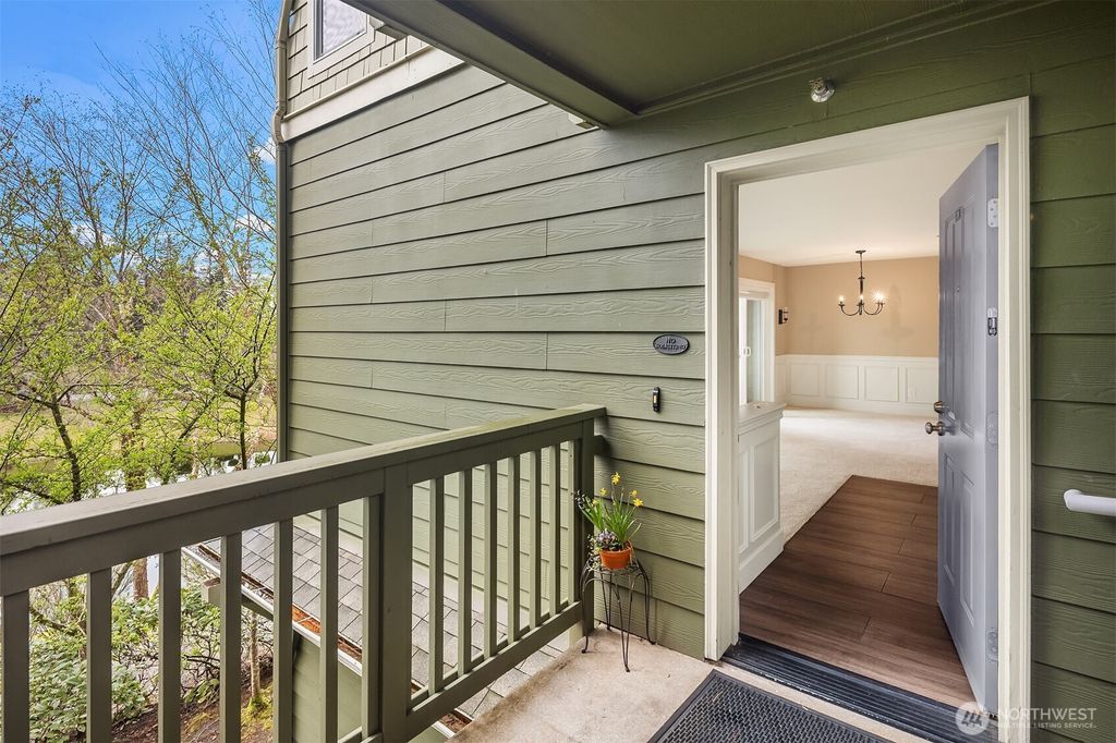 Photo of 1957 23rd Place NE #201, Issaquah, WA 98029 (MLS # 2395976)
