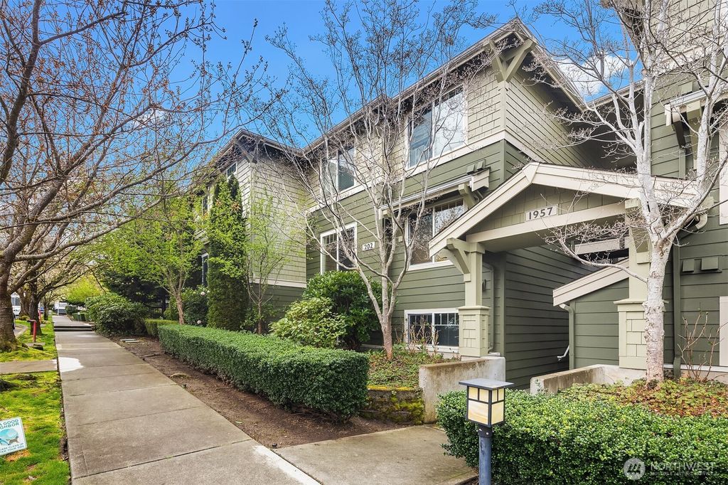 Photo of 1957 23rd Place NE #201, Issaquah, WA 98029 (MLS # 2395976)