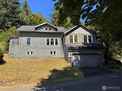 Photo of 203 Pioneer Boulevard, Aberdeen, WA 98520 (MLS # 2426056)