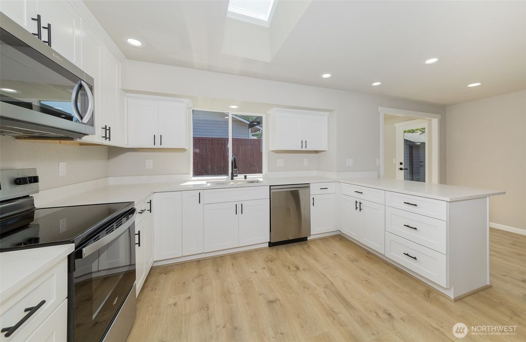 Photo of 9621 1st Avenue SE, Everett, WA 98208 (MLS # 2392558)