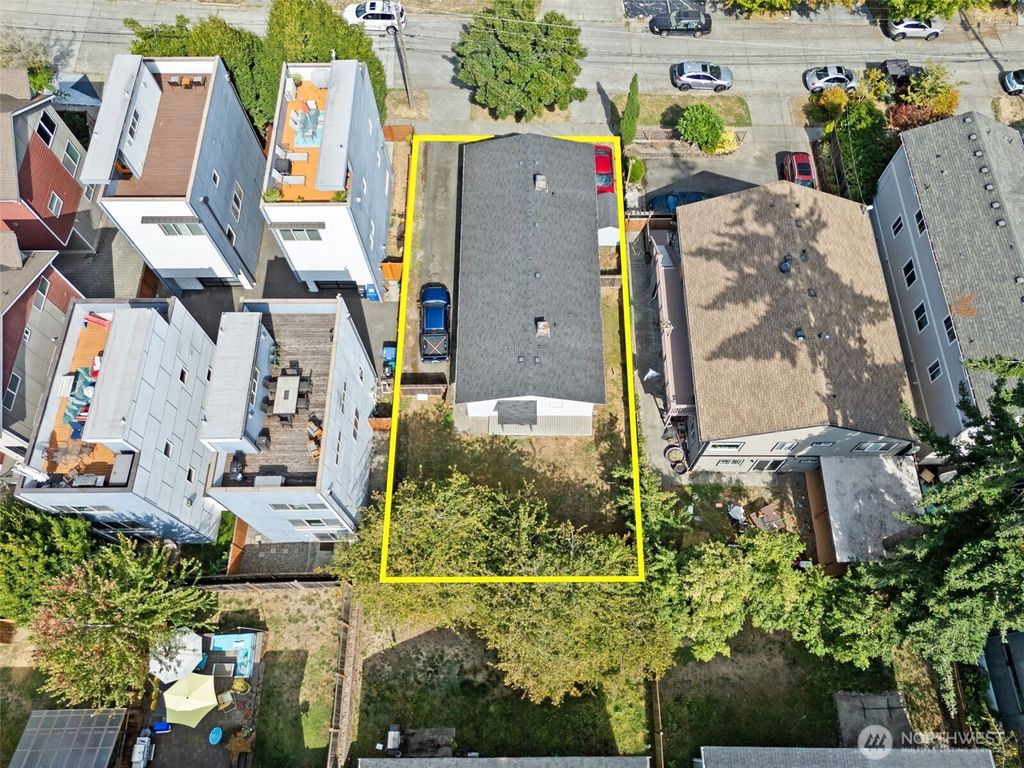Photo of 2827 SW Nevada Street, Seattle, WA 98126 (MLS # 2430410)