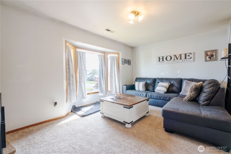 401 N 9th Street A & B
