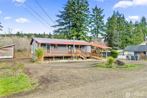 Photo of 624 Fir Street, Hoquiam, WA 98550 (MLS # 2483223)