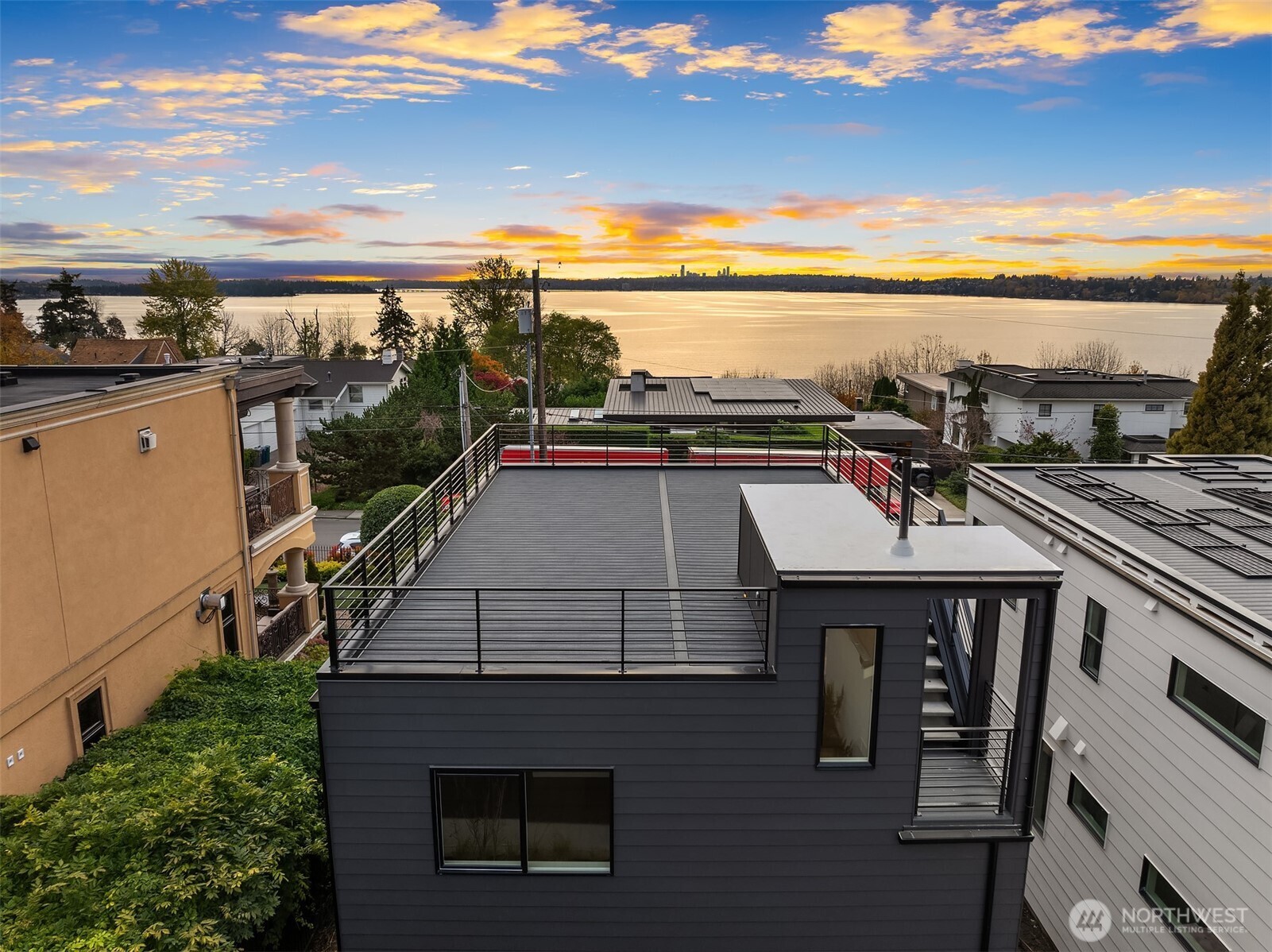 238 5th Avenue W