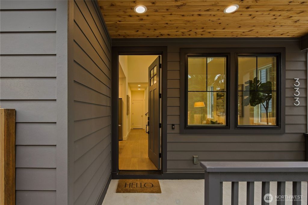 Photo of 333 18th Avenue, Kirkland, WA 98033 (MLS # 2498806)