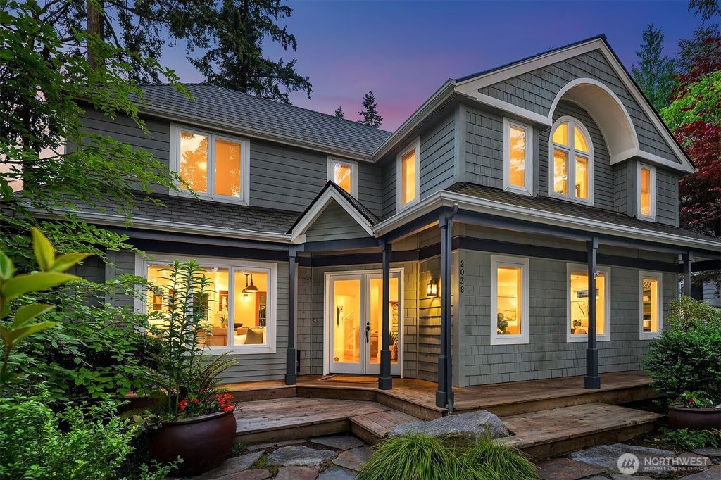 Photo of 2038 9th Street W, Kirkland, WA 98033 (MLS # 2523376)