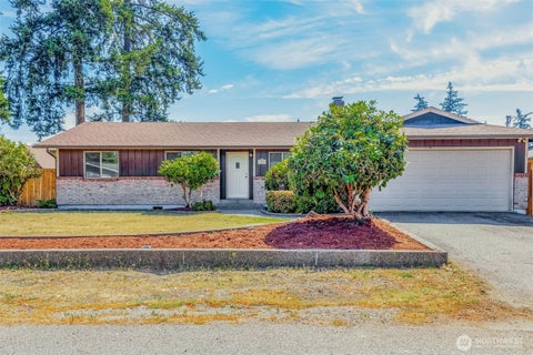 Photo of 17109 20th Avenue E, Spanaway, WA 98387 (MLS # 2545533)