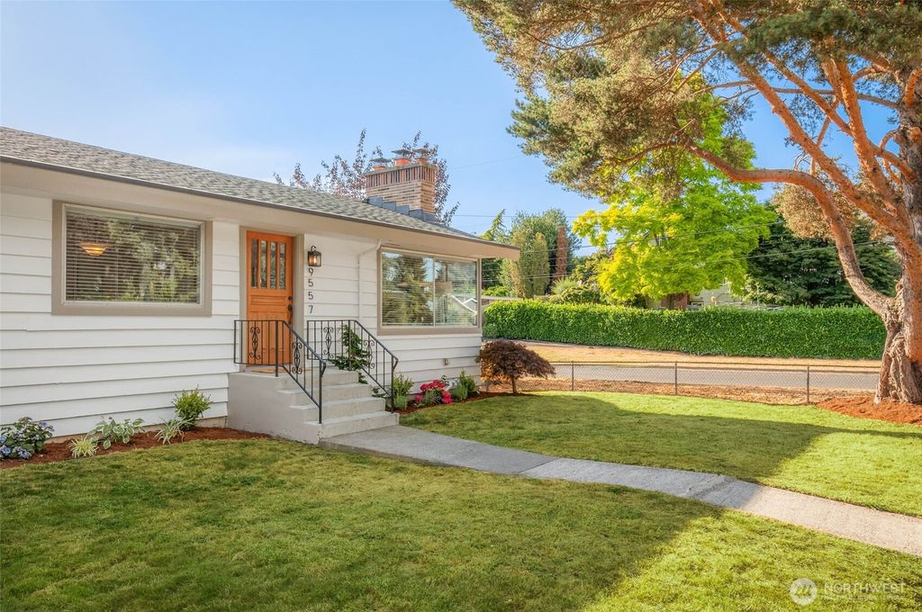 Photo of 9557 6th Avenue NW, Seattle, WA 98117 (MLS # 2400936)