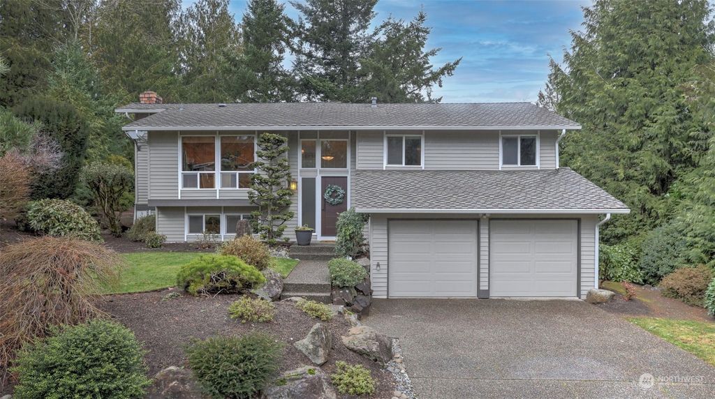 Photo of 15014 SE 170th Street, Renton, WA 98058 (MLS # 2193922)