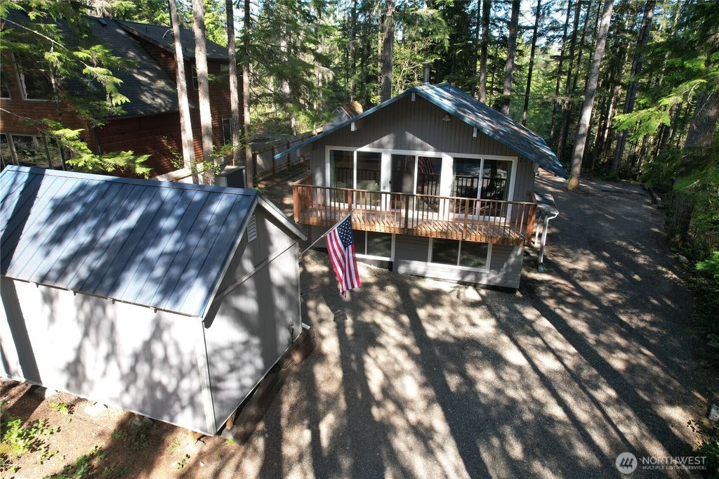 Photo of 811 N Potlatch Drive, Hoodsport, WA 98548 (MLS # 2520224)