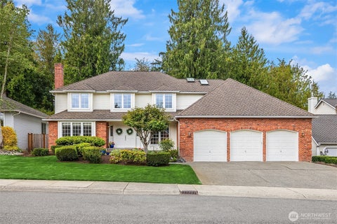 Photo of 4705 191st Place NE, Sammamish, WA 98074 (MLS # 2577925)