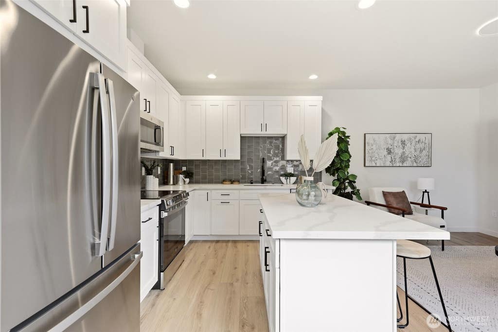 Photo of 1702 Rainier Avenue #B, Everett, WA 98201 (MLS # 2568778)