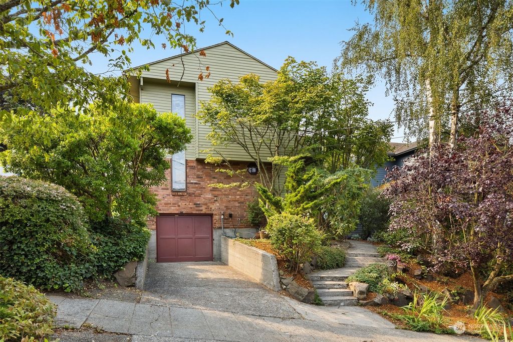 Photo of 129 NW 50th Street, Seattle, WA 98107 (MLS # 2277679)