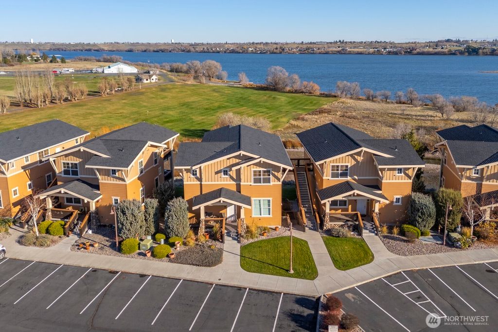 Photo of 4395 Westshore Drive NE #803, Moses Lake, WA 98837 (MLS # 2458644)