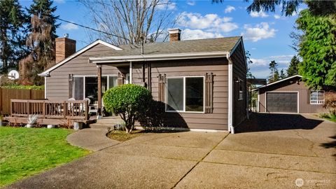 Photo of 4226 Sunset Drive W, University Place, WA 98466 (MLS # 2500851)