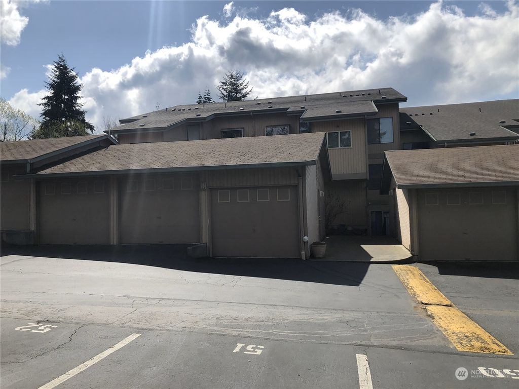 Photo of 23003 Lakeview Drive Ct #207, Mountlake Terrace, WA 98043 (MLS # 2059137)