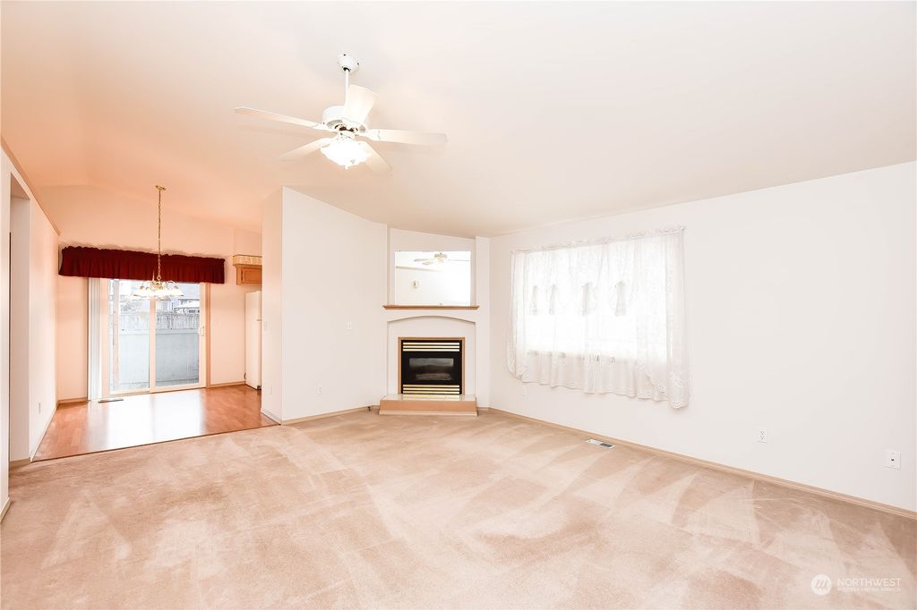 Photo of 17619 Spring Lane Avenue, Marysville, WA 98271 (MLS # 2324017)