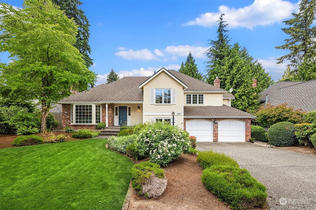 Photo of 6807 126th Avenue NE, Kirkland, WA 98033 (MLS # 2259828)