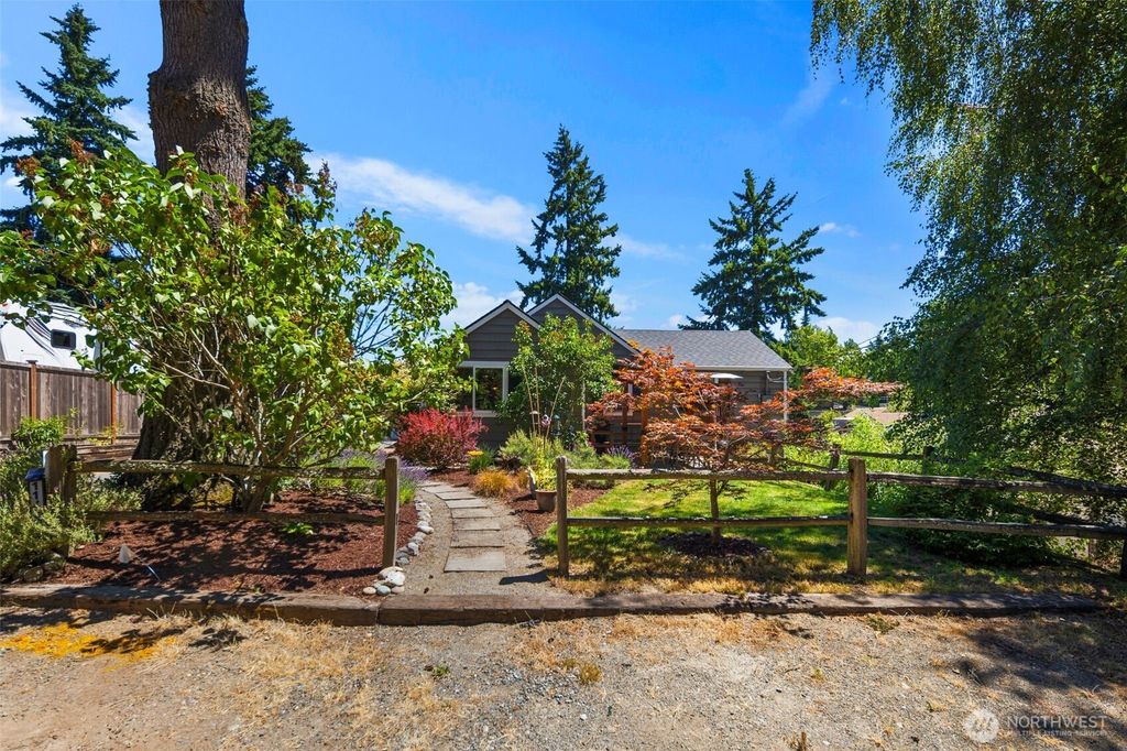 Photo of 11432 11th Avenue SW, Seattle, WA 98146 (MLS # 2402913)