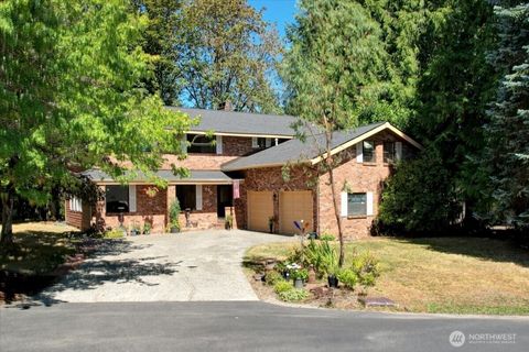 Photo of 680 SE Prospect Street, Chehalis, WA 98532 (MLS # 2419356)