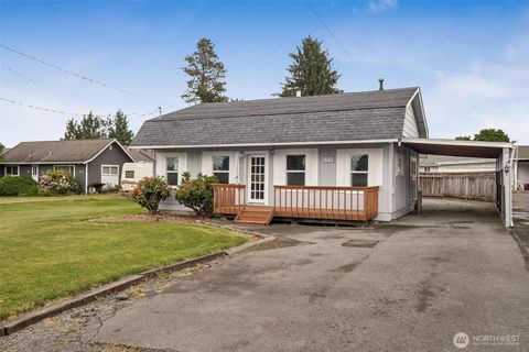 1863 Loraine Street Enumclaw WA 98022