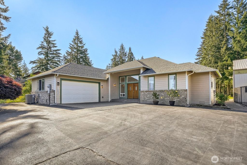 Photo of 17625 SE 291st Street, Kent, WA 98042 (MLS # 2527811)