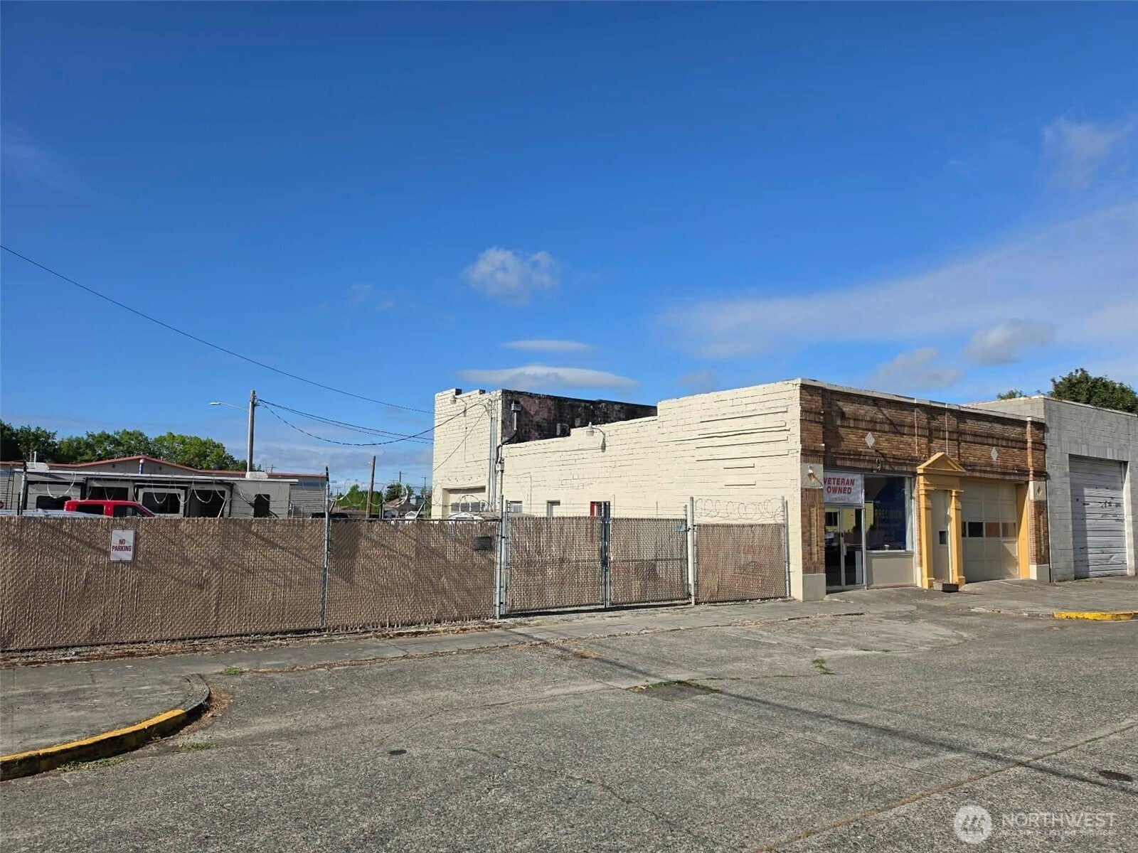 212 W Center Street