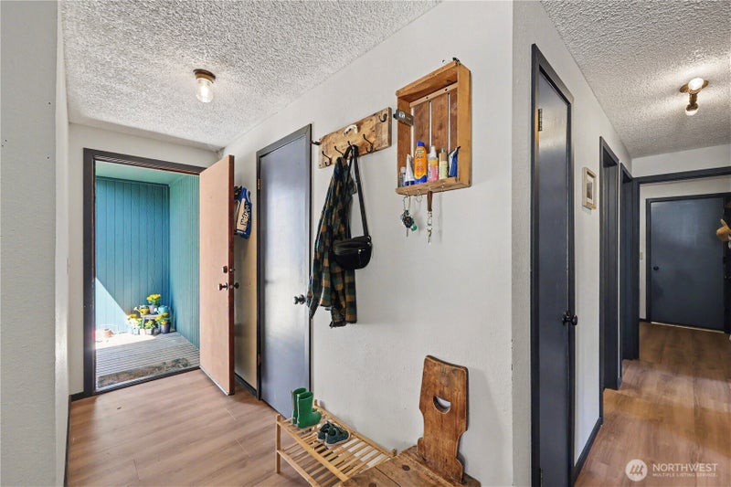 823 W 15th Street