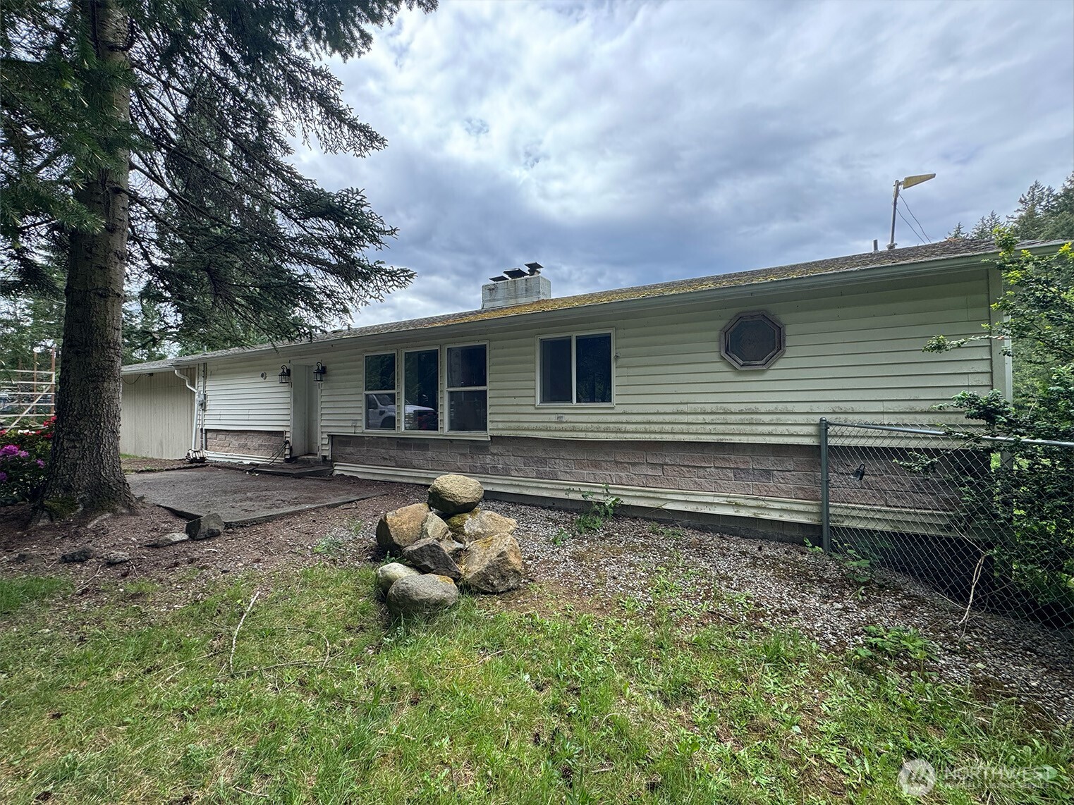 16491 E State Route 3