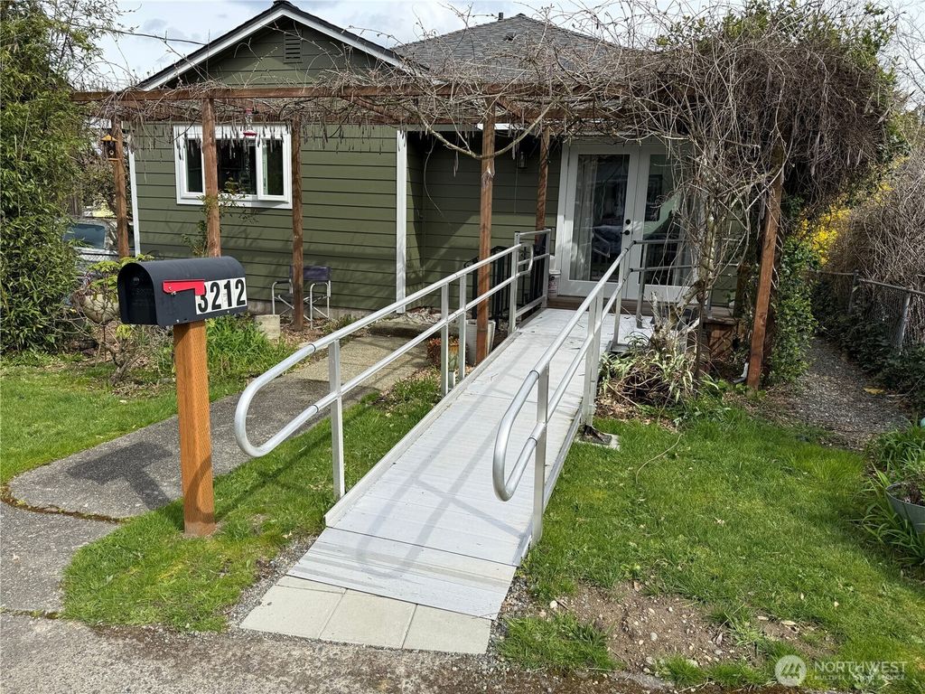 Photo of 3212 21st Avenue S, Seattle, WA 98144 (MLS # 2401742)