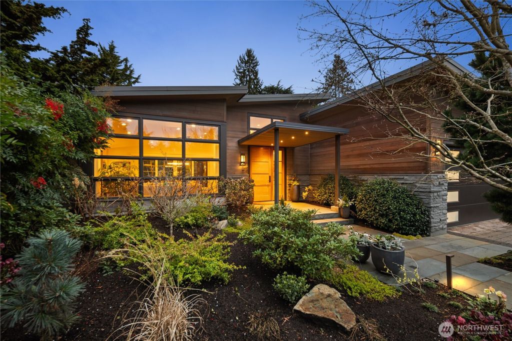 Photo of 1437 Broadmoor Drive E, Seattle, WA 98112 (MLS # 2486412)