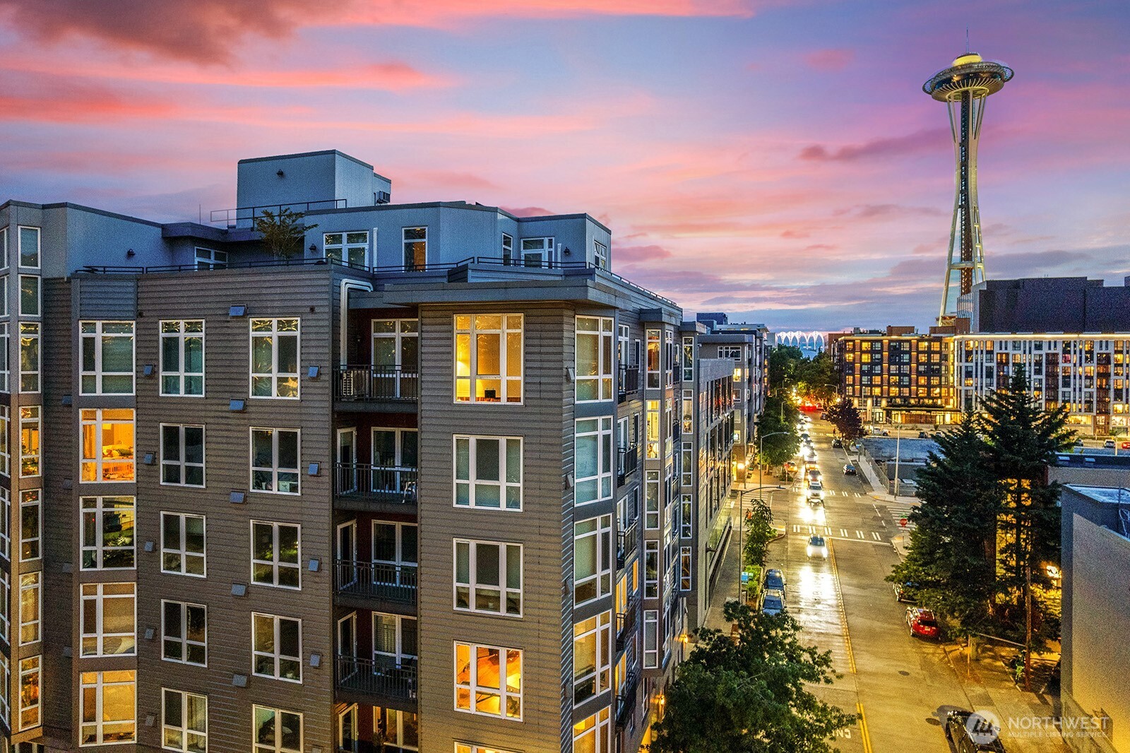 699 John Street 318