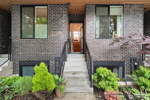 Photo of 7020 Greenwood Avenue N, Seattle, WA 98103 (MLS # 2523568)