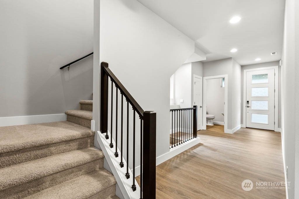 Photo of 1424 189TH Street SW, Lynnwood, WA 98037 (MLS # 2209569)