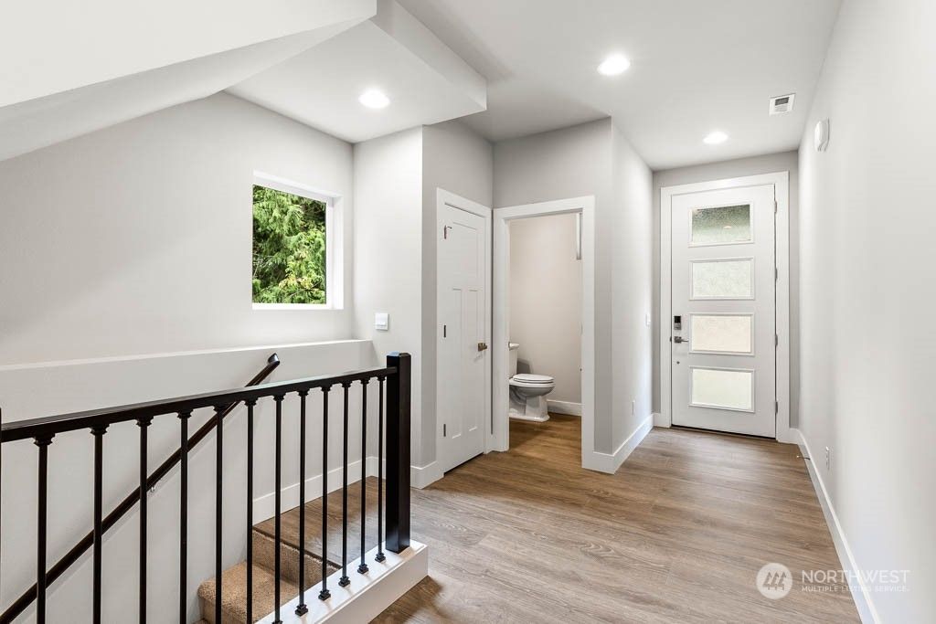 Photo of 1424 189TH Street SW, Lynnwood, WA 98037 (MLS # 2209569)