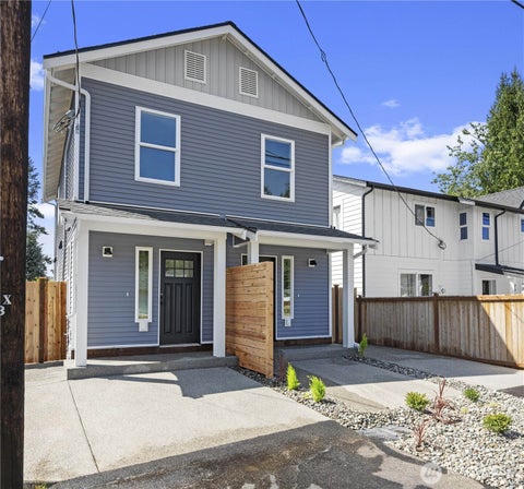 Photo of 202 S Alder Avenue #A, Granite Falls, WA 98252 (MLS # 2571081)