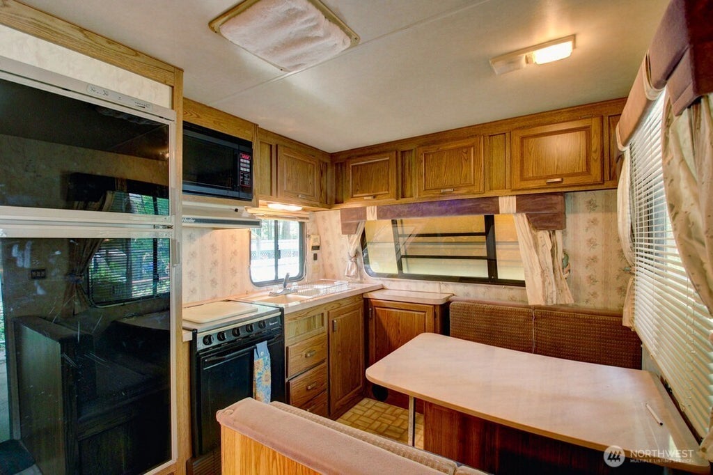 Photo of 149 1 Goldrush Road, Deming, WA 98244 (MLS # 2557975)
