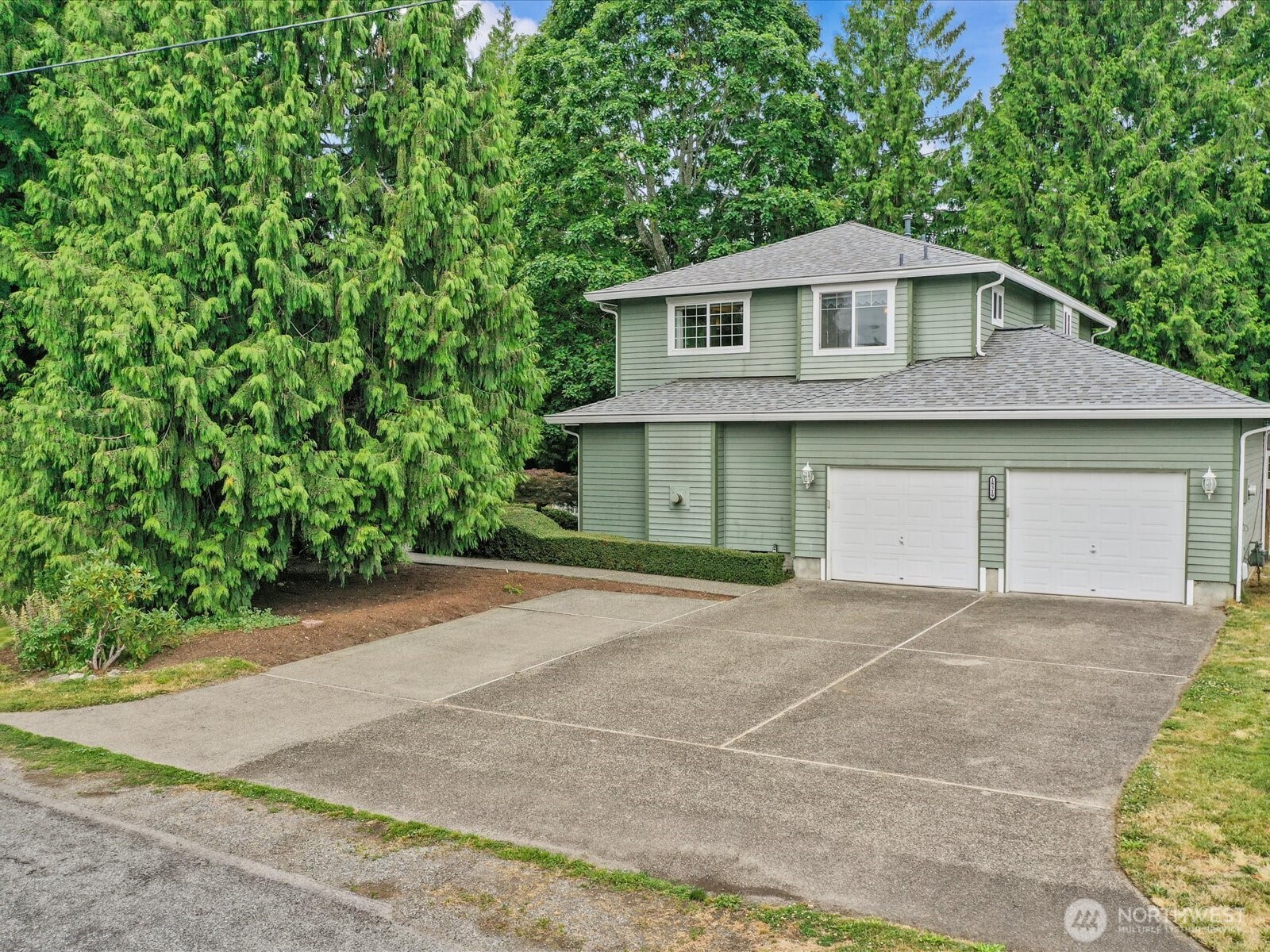 18319 Driftwood Drive E