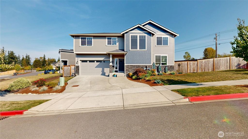 Photo of 3206 N 28th Street, Mount Vernon, WA 98273 (MLS # 2473203)