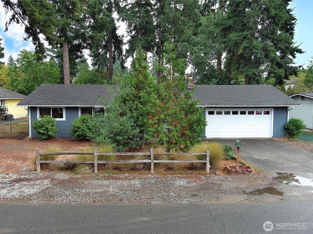Photo of 17211 SE 265th Street, Covington, WA 98042 (MLS # 2434763)