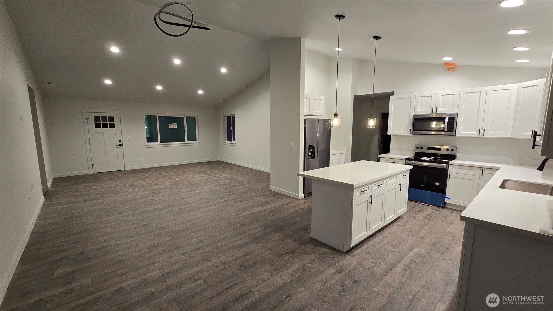 400 E McLane Cove Drive