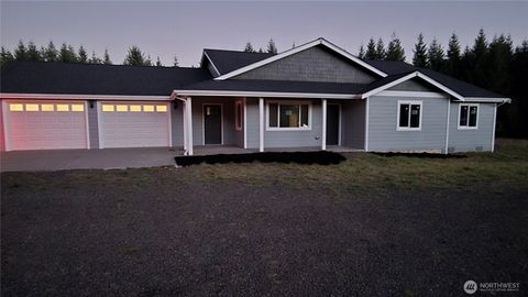 Photo of 400 E McLane Cove Drive, Grapeview, WA 98546 (MLS # 2429219)